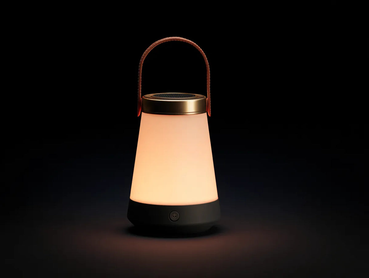 Tragbare Außenlampe 15×15×36 cm - Schwarz/Braun - mobile LED-Laterne mit Tragebügel und breiter Lichtfläche